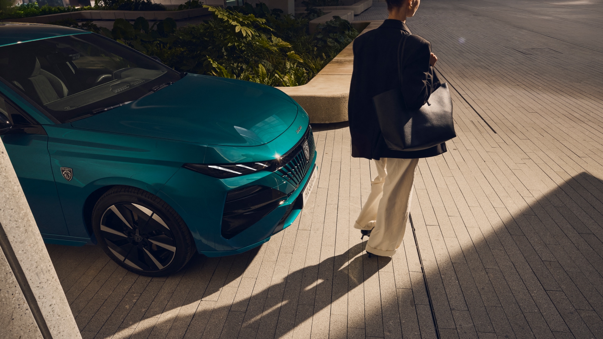 PEUGEOT E-308 Exterior Design