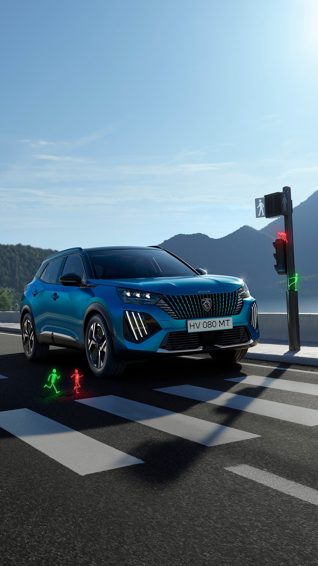 New SUV PEUGEOT 2008 Hybrid front view