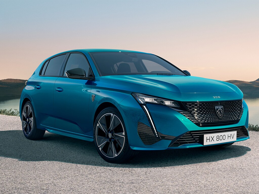 New PEUGEOT E-208 3-claw lights