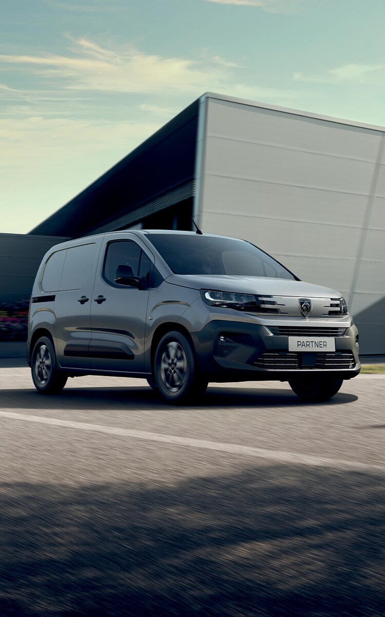 New PEUGEOT PARTNER front view